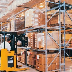 Kệ chứa hàng pallet rack Kệ chứa hàng pallet rack