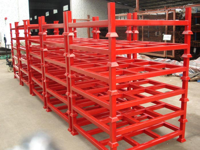 Pallet xếp chồng mang lại rất nhiều ưu điểm nổi bật khi sử dụng